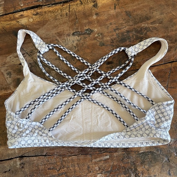 Free to Be Wild - 6 - Picture 2 of 2